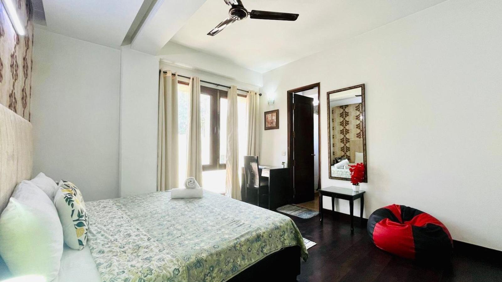 Olive Service Apartments - Green Park New Delhi Room photo